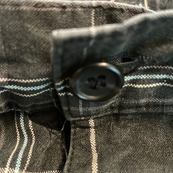 Burnside plaid pinstriped golf / walking shorts 38” waist button rear pocket - Picture 4 of 7